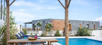 Sasha Apartment - Panoramic View With Pool