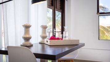 Appartement, 1 slaapkamer, roken, privézwembad | Dineren