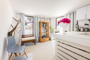 Apartment, 1 Bedroom, Smoking, Private Pool | Living area