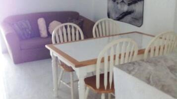 Apartment, 1 Bedroom, Smoking, Balcony | Dining