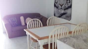 Apartment, 1 Bedroom, Smoking, Balcony | Interior