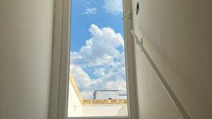 開放式客房, 1 間臥室, 吸煙房, 私人泳池 | 走廊