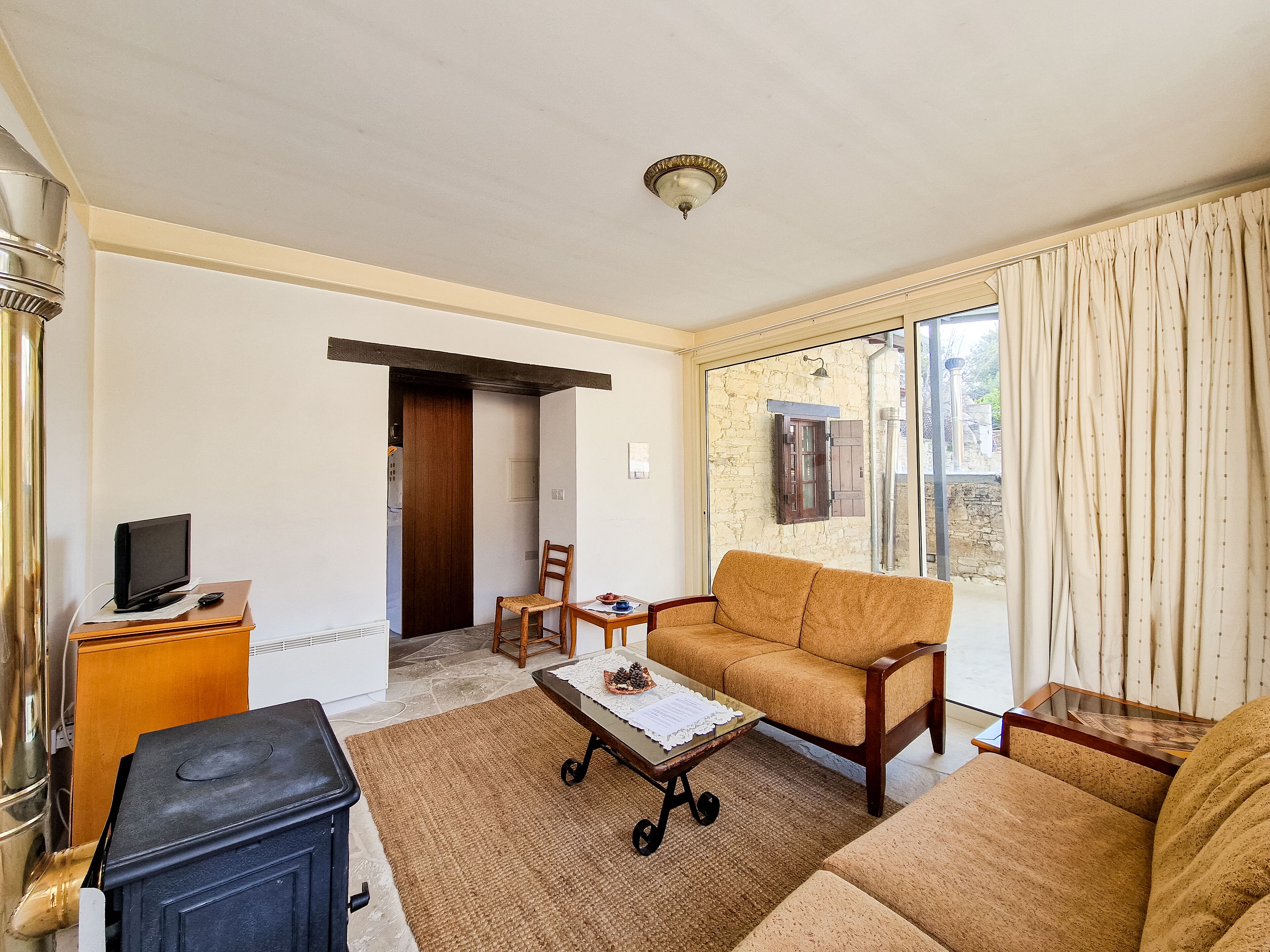 Sanders Village - Precious 1-bdr Apt w Terrace