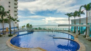 Căn hộ, 2 phòng ngủ, ban công, quang cảnh thành phố | Hồ bơi | Hồ bơi ngoài trời 