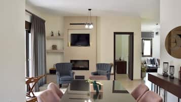 Villa, 6 Bedrooms, Private Pool, Garden View | Living room