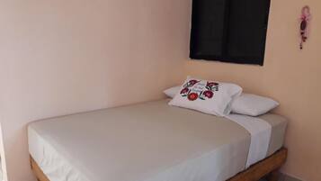 Chambre, 1 chambre, terrasse | 1 chambre