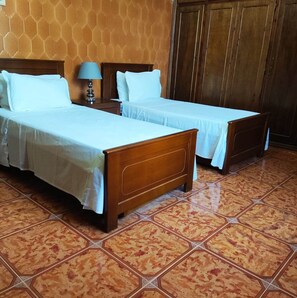 House, 4 Bedrooms, Smoking, Private Pool | 4 bedrooms