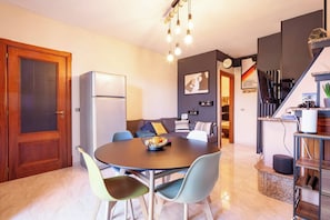 Villa, 1 Schlafzimmer, Raucher, Balkon | Wohnbereich