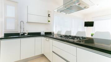 Casa, 3 habitaciones, para fumadores, alberca privada | Interior
