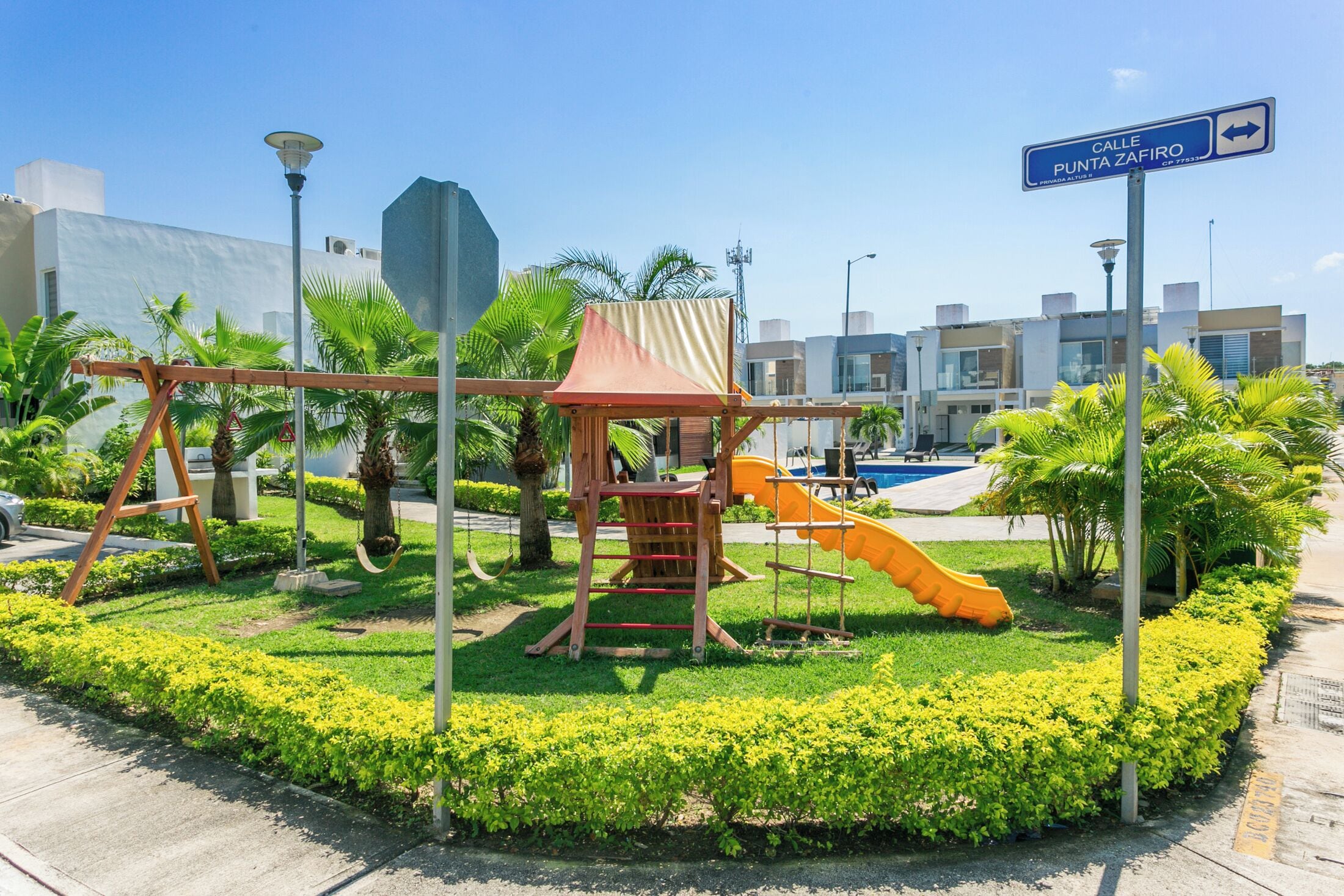 Casa, 3 habitaciones, para fumadores, alberca privada | Área infantil