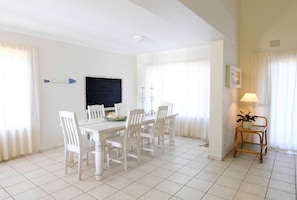 Apartment, 4 Bedrooms, Accessible, Patio | Room amenity