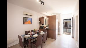 Villa, 2 habitaciones, alberca privada, vista al jardín | Restaurantes