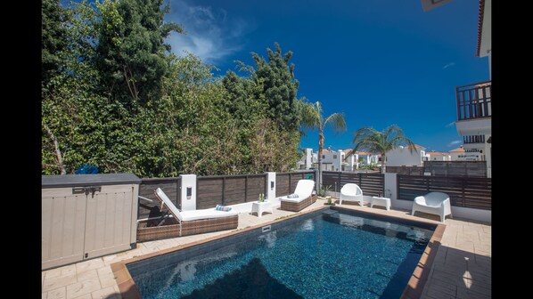 Villa, 2 Bedrooms, Private Pool, Garden View | Pool