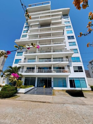 Apartment, 1 Bedroom, Accessible, Smoking | Front of property - Aparta-suit Exclusive Rodadero (Santa Marta)