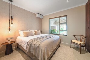 Villa, 4 Bedrooms, Smoking, Private Pool | 4 bedrooms - Relax in Style at This Stunning Villa in Camps Bay, Cape Town (Cape Town)