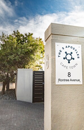 Villa, 4 Bedrooms, Smoking, Private Pool | Front of property - Relax in Style at This Stunning Villa in Camps Bay, Cape Town (Cape Town)