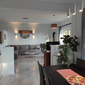 Villa, 3 Schlafzimmer, Raucher, Terrasse | Wohnzimmer