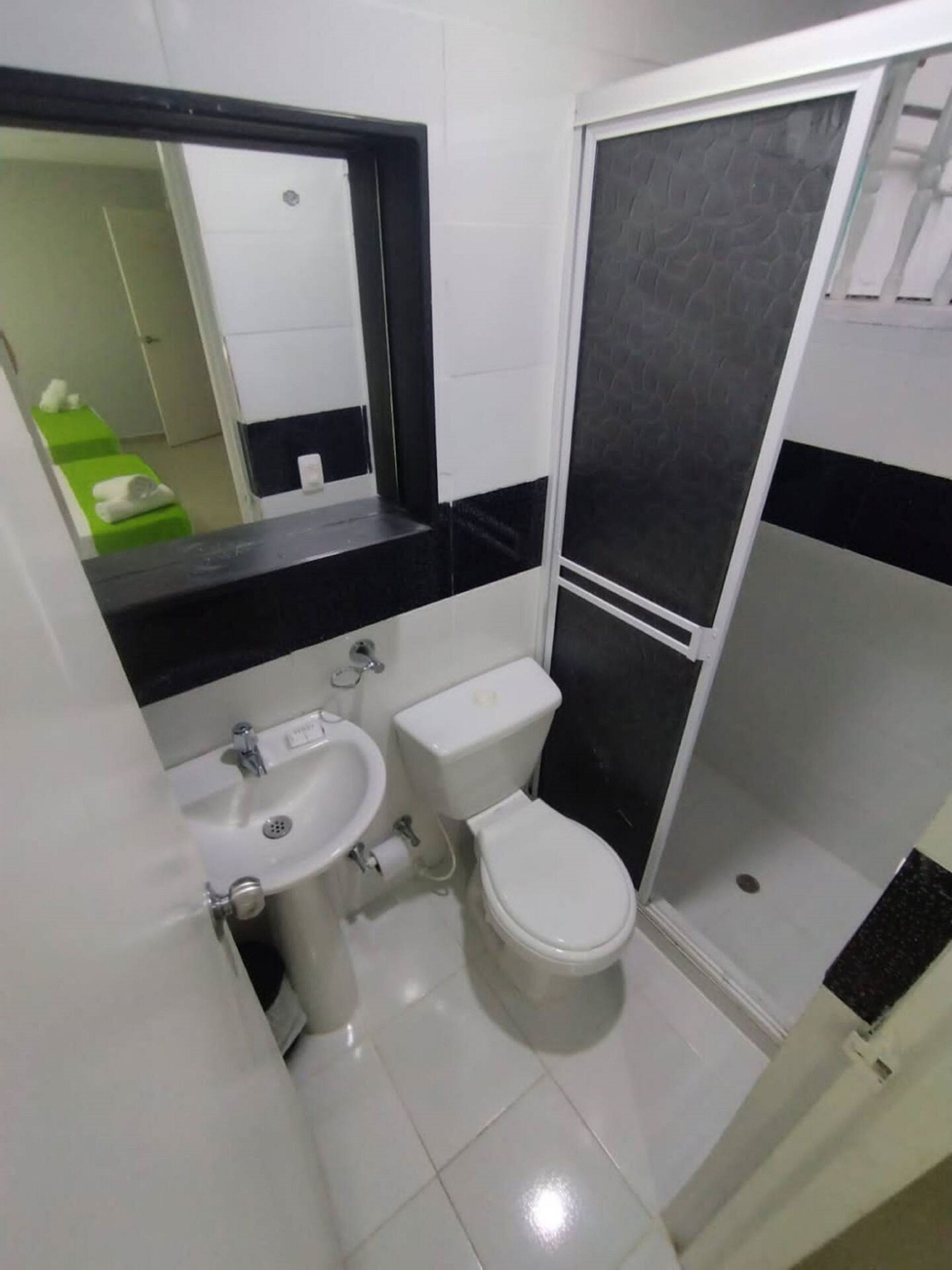 Shared Dormitory, 1 Bedroom, Patio, City View | Bathroom