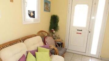 客房, 1 间卧室, 阳台, 花园景观 | 1 多间卧室