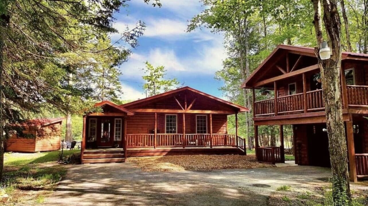 Moose River Landing Cabin on the Majestic Moose River! Waterfront - Old Forge NY