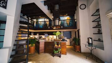 House, Multiple Bedrooms, Smoking, Private Pool | Lounge