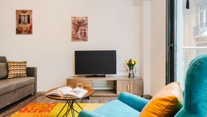 Unclassified image, 5 of 25, button - Sanders Home Suites - Inviting Downtown Studio (Athens)