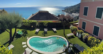 Recco "Villa degli Ulivi" with Private Pool and Sea View