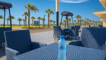 Chalet, 2 Bedrooms, Accessible, Smoking | Tempat makan luar