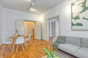 Departamento familiar, 2 habitaciones (Spacious Apartment In Heart Of Zagreb) | Comedor