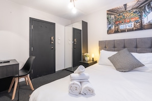 Chambre Ville double | Accès au Wi-Fi (inclus)