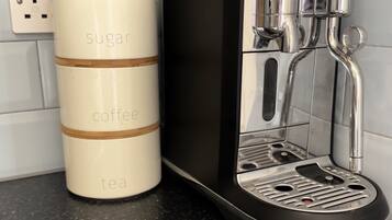 Apartment, 1 King Bed with Sofa bed | Interior