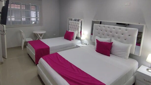 Room - "room in Lodge - Bm-1 Room Near the sea With air Conditioning and Wifi" (Cartagena)