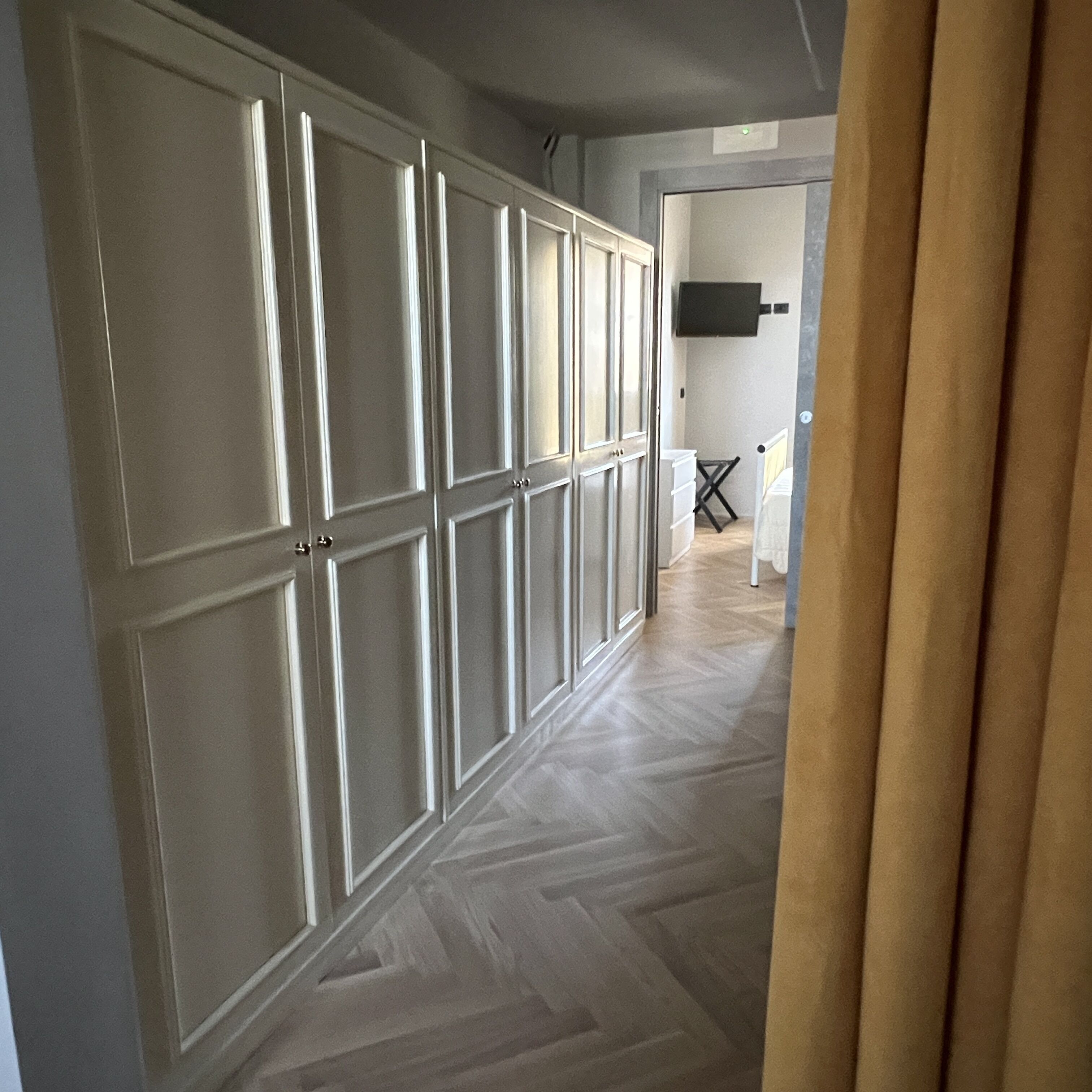 Télévision LCD de 19 pouces avec chaînes numériques, télévision