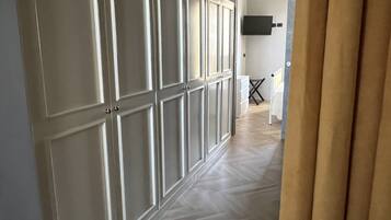 TV LCD 19 pollici con canali digitali, TV