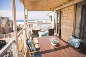 Outdoor dining - Ocean Mist I | 3bd, 2.5ba | Sleeps 8 (San Diego)