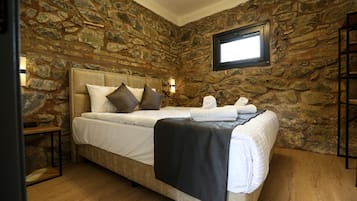 Deluxe Apartment | 1 bedroom, free WiFi, bed sheets