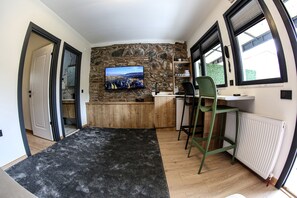 120-cm LED TV with digital channels, TV, computer monitors - mia mia suites (Sariyer)