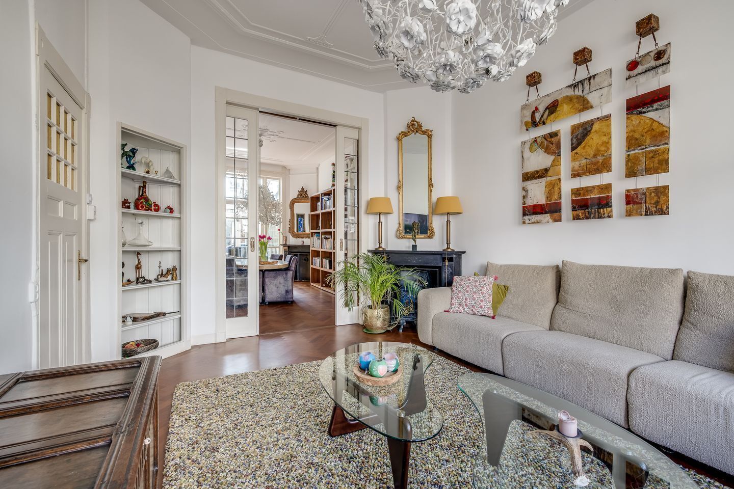 Smart TV, DVD player, books, music library