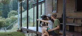 Australian Heritage Design Stay - Pickers Hut