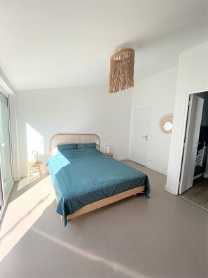 4 bedrooms, iron/ironing board, travel crib, WiFi