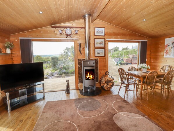 Living area - Tilly's Lodge (Doncaster)