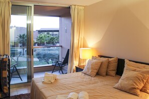 3 chambres, fer et planche Ă repasser, Wi-Fi gratuit, draps fournis
