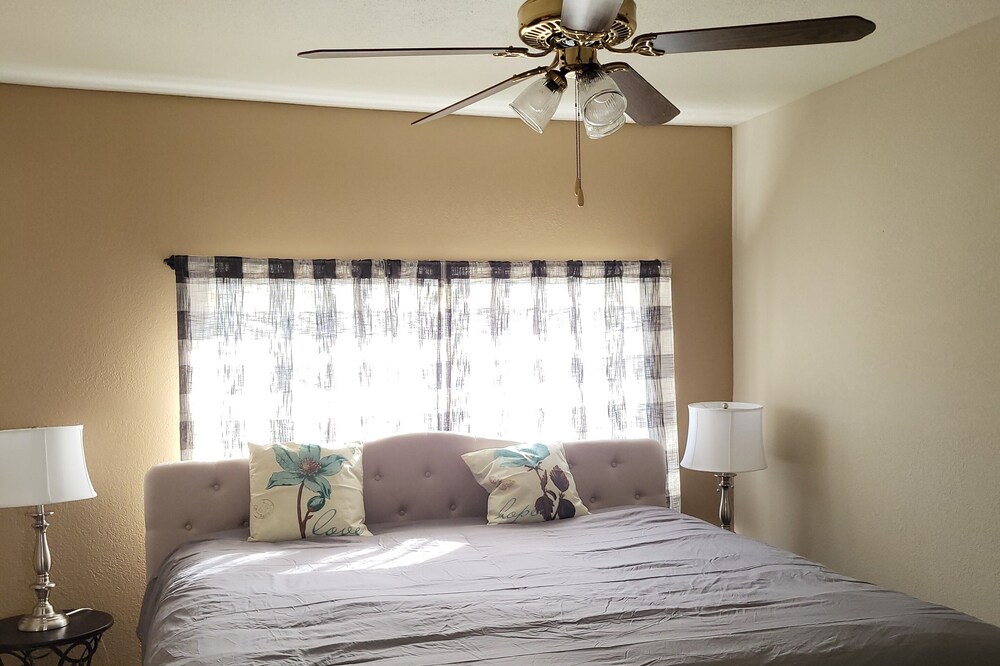 Cozy Apartment #2 Near Midland City Center