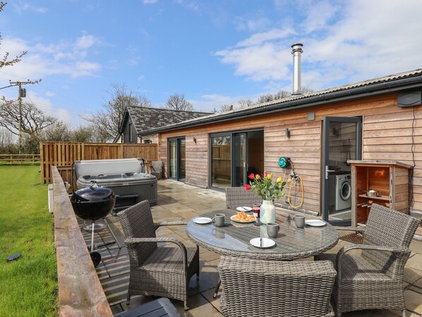 Cottage | Front of property - Strawberry Bank - Nuthatch (Holsworthy)