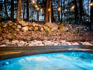 Outdoor spa tub - Unique Family & Friends Retreat*Game Room*Sauna*2 Hot Tubs*Near Lakes & Hiking (Bridgton)