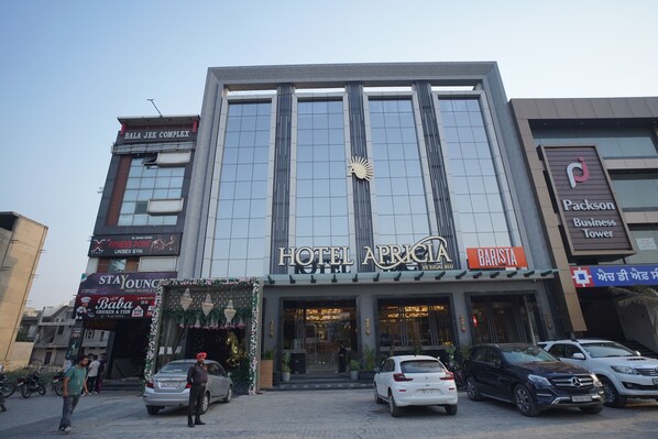 Fachada de la propiedad