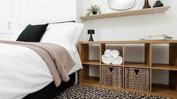 4 bedrooms, iron/ironing board, free WiFi, bed sheets