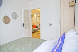 3 bedrooms, iron/ironing board, free WiFi, bed sheets