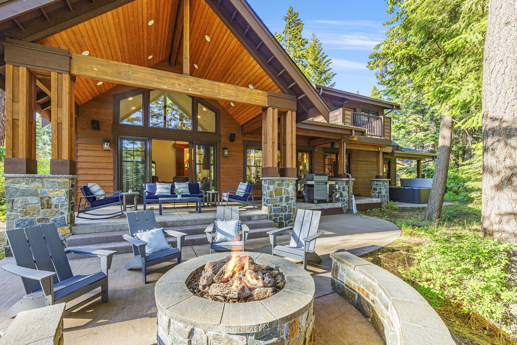 Luxurious Mountain Getaway w/ Views-Entertainers Dream! SPECIALS