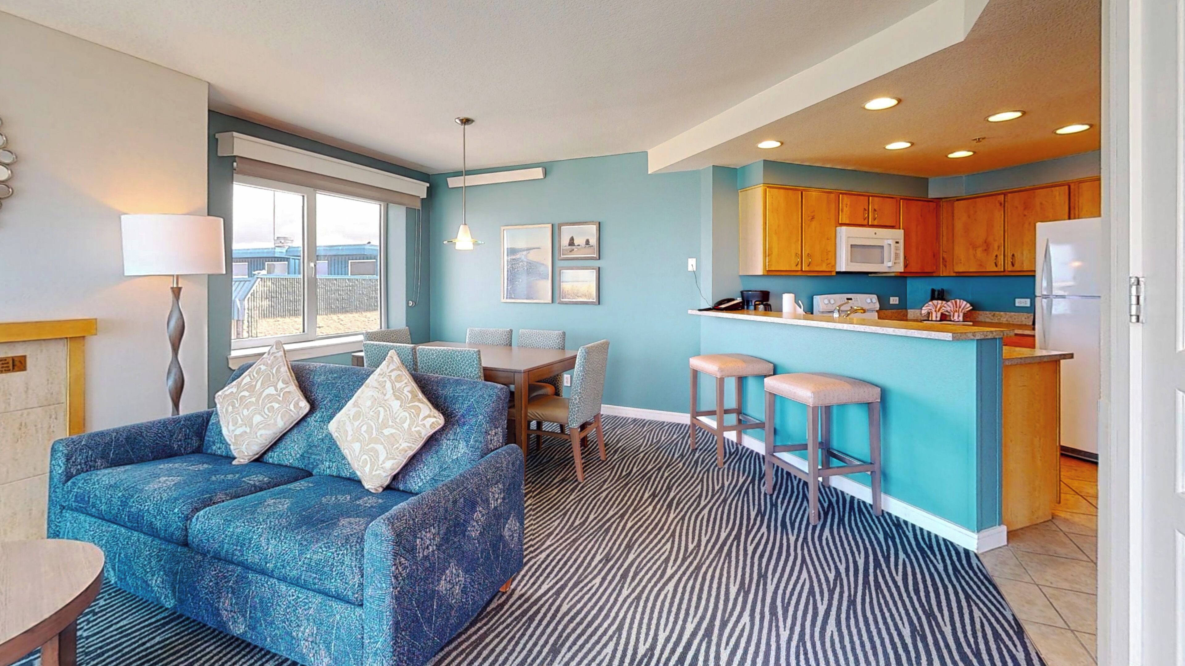 Seaside Resort - Ocean Front Deluxe 2 Bedroom 2 Bath - Assignment 2